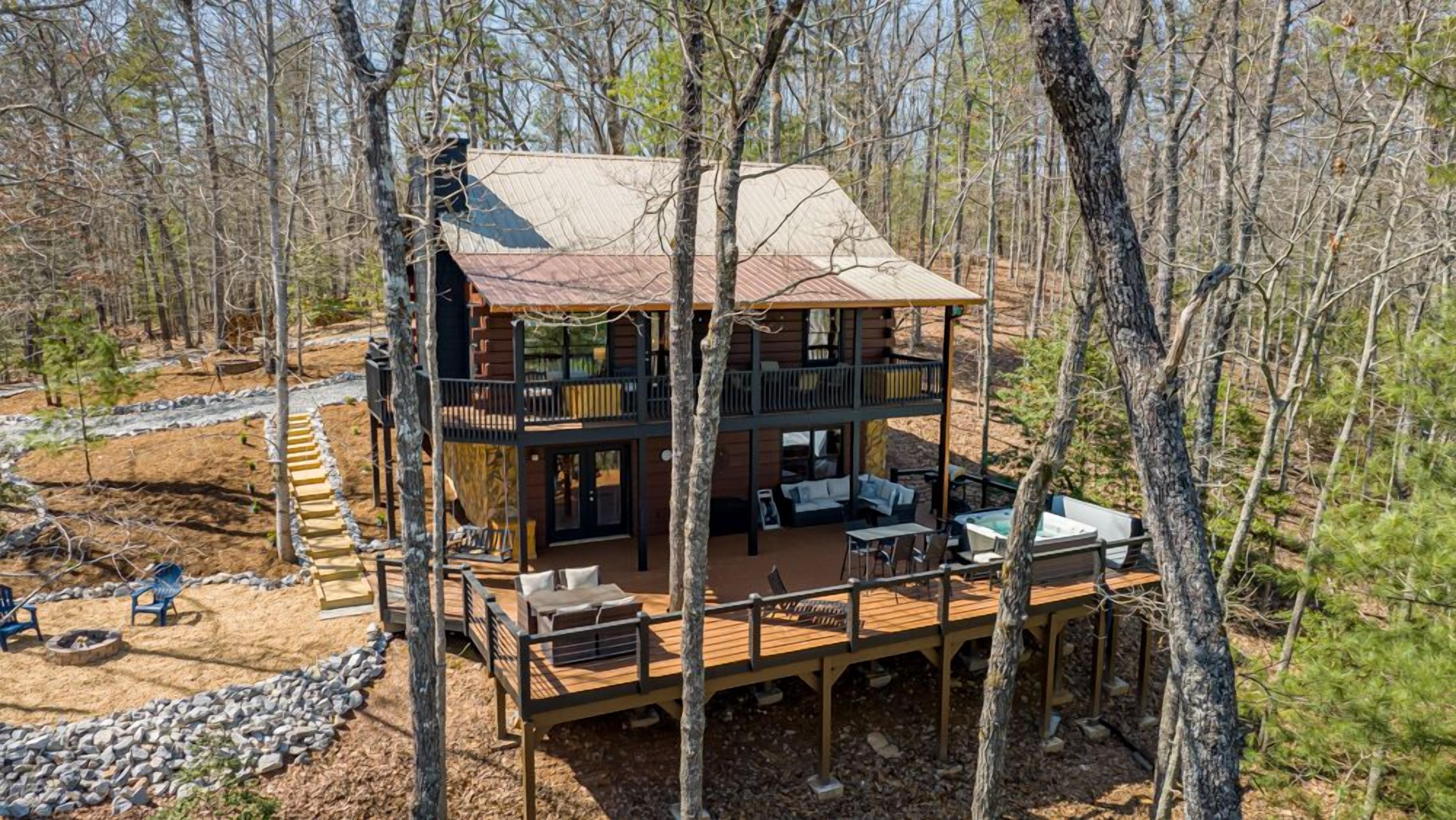 Copper Ridge Hideaway - Pet Friendly | Large Party Porch | Hot Tub