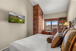 4 Schlafzimmer, Bügeleisen/Bügelbrett, WLAN, Bettwäsche