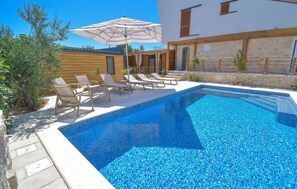Beheizter Pool