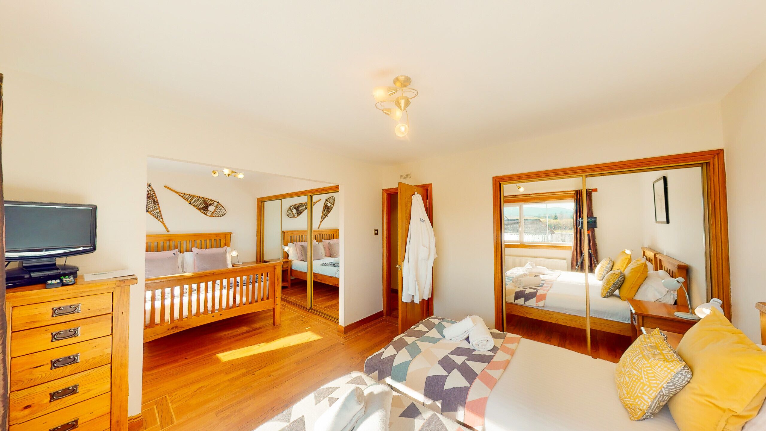 5 chambres, fer et planche à repasser, Wi-Fi gratuit