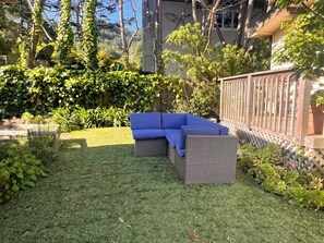 Property grounds - Modern Garden View Home w/ free parking, unique art & furniture: a Superhost (Mill Valley)