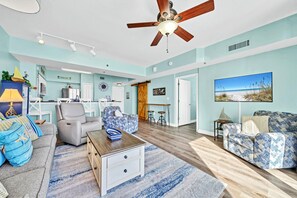 Smart TV, DVD player - Shores of Panama #1811 (Panama City Beach)
