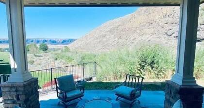 C28-3bd/2.5b Sunserra unit to Canyon pool Gorge