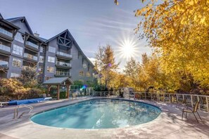Outdoor pool, a heated pool