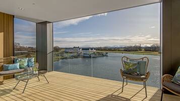 Căn hộ Executive | Hiên