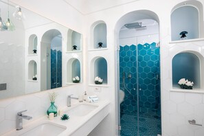 Shower, jetted bath, hair dryer, bidet