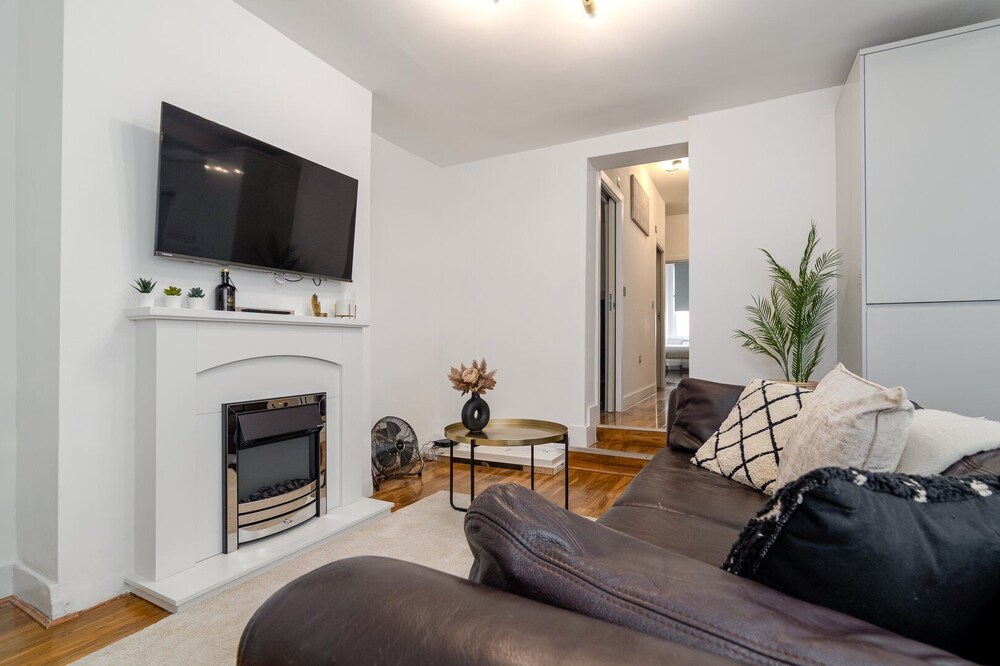 GuestReady - Tranquil Brixton Hill Retreat