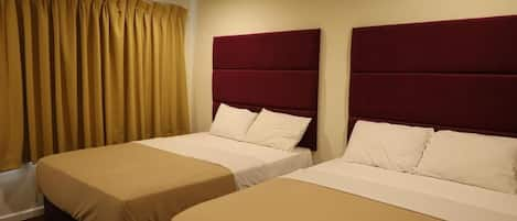 Deluxe Double Room | Select Comfort beds, desk, soundproofing, iron/ironing board