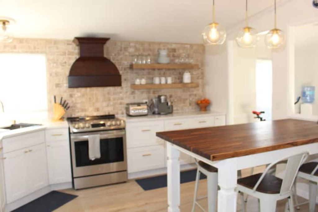 3BD/2BA home.  Beautiful sunrise.  Kids room with play area. Pet Friendly