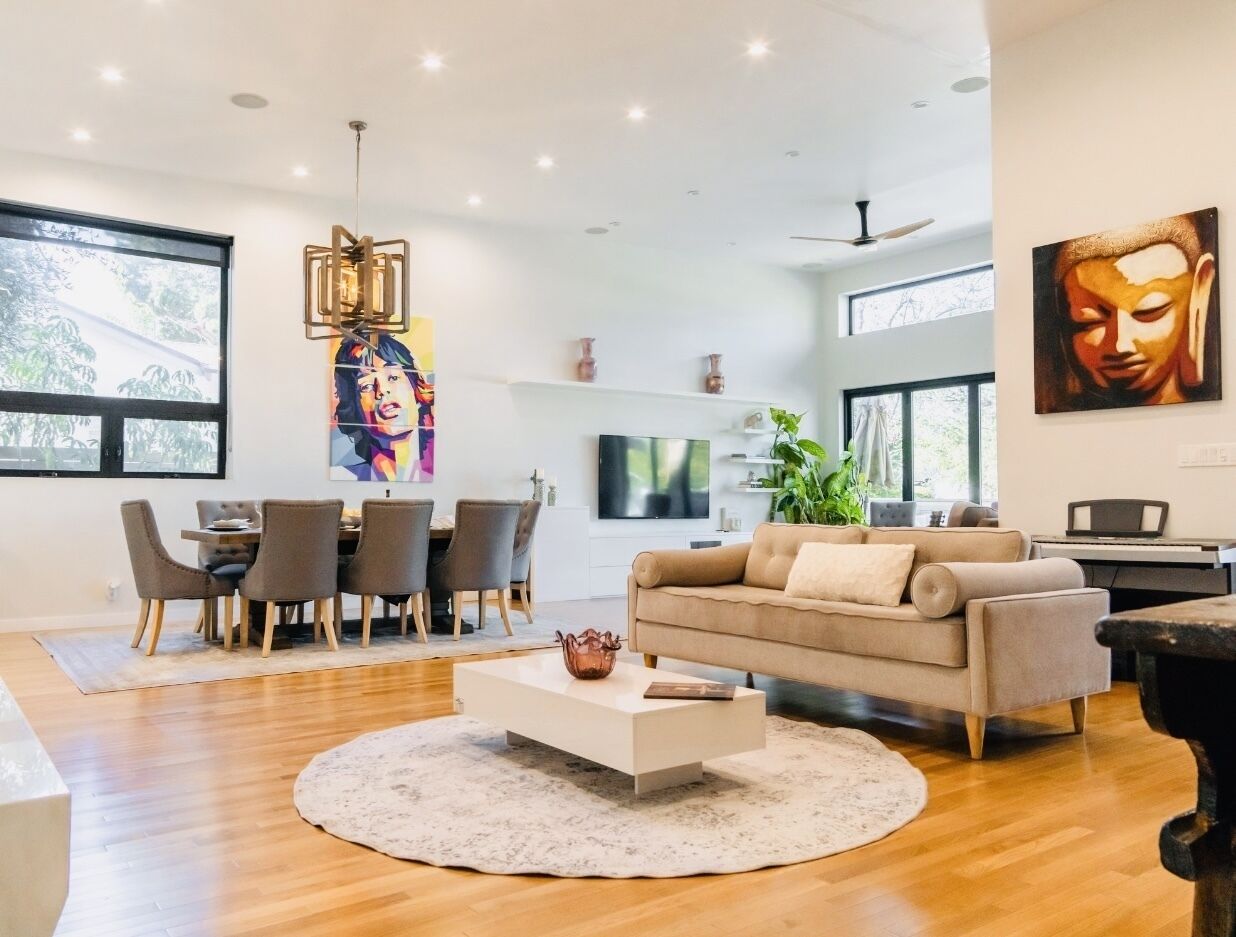 Rare to find LOCATION DEAL New Modern 4 bedroom Stylish House