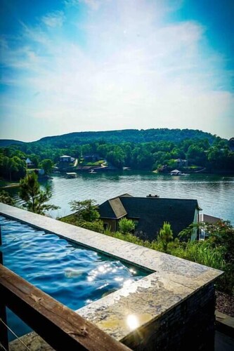 Mallard Pointe Overlook