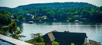 Mallard Pointe Overlook