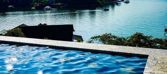 Mallard Pointe Overlook