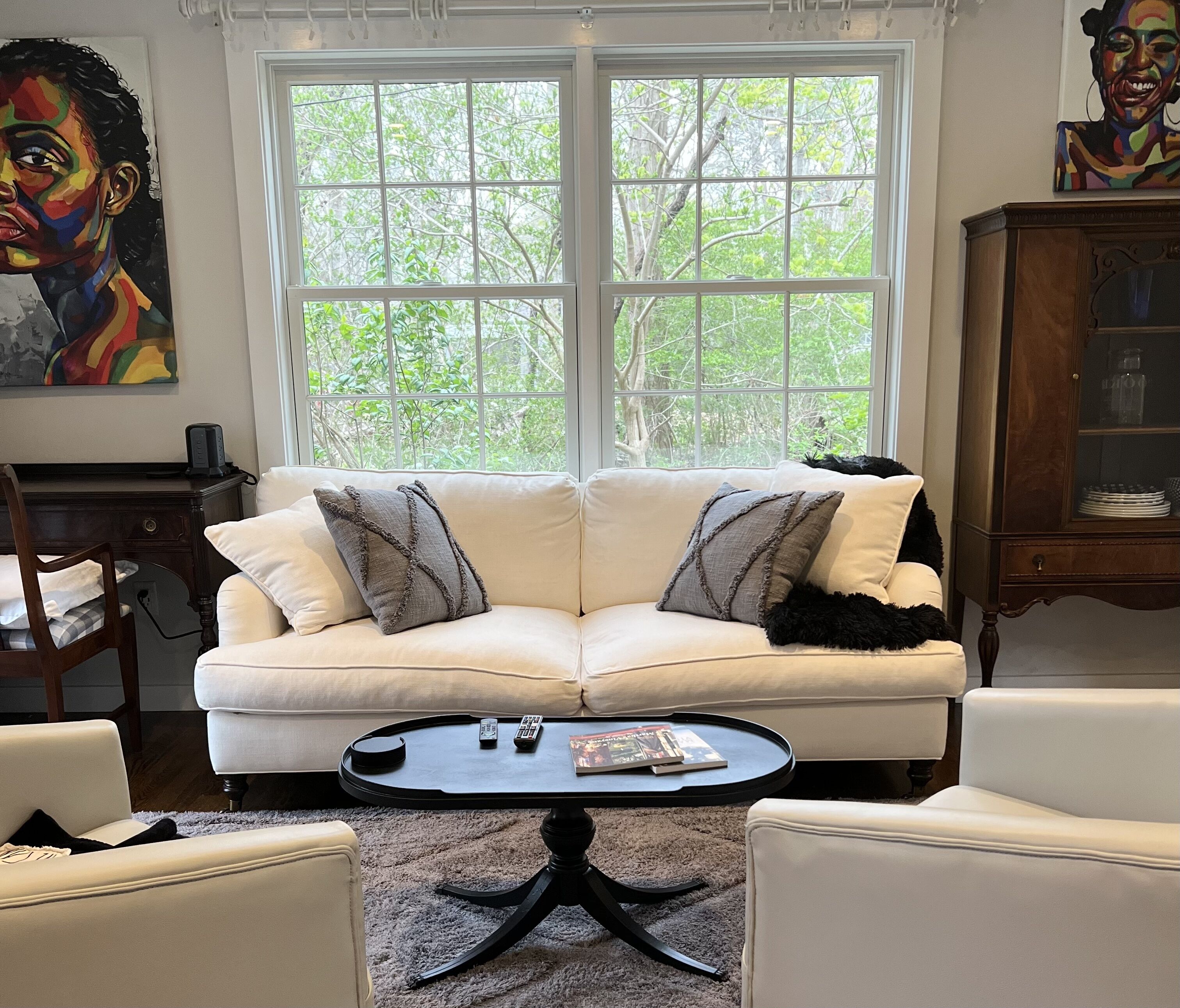 Charming Oak Bluffs rental, 3 minutes from Eastville Beach & downtown Oak Bluffs