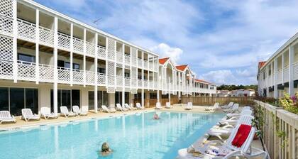 Beautiful duplex in a secure residence with swimming pool for 8 people in Mimizan plage