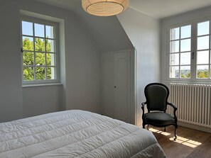 5 bedrooms, free WiFi - 610 - Fully renovated Breton family home (ERQUY)