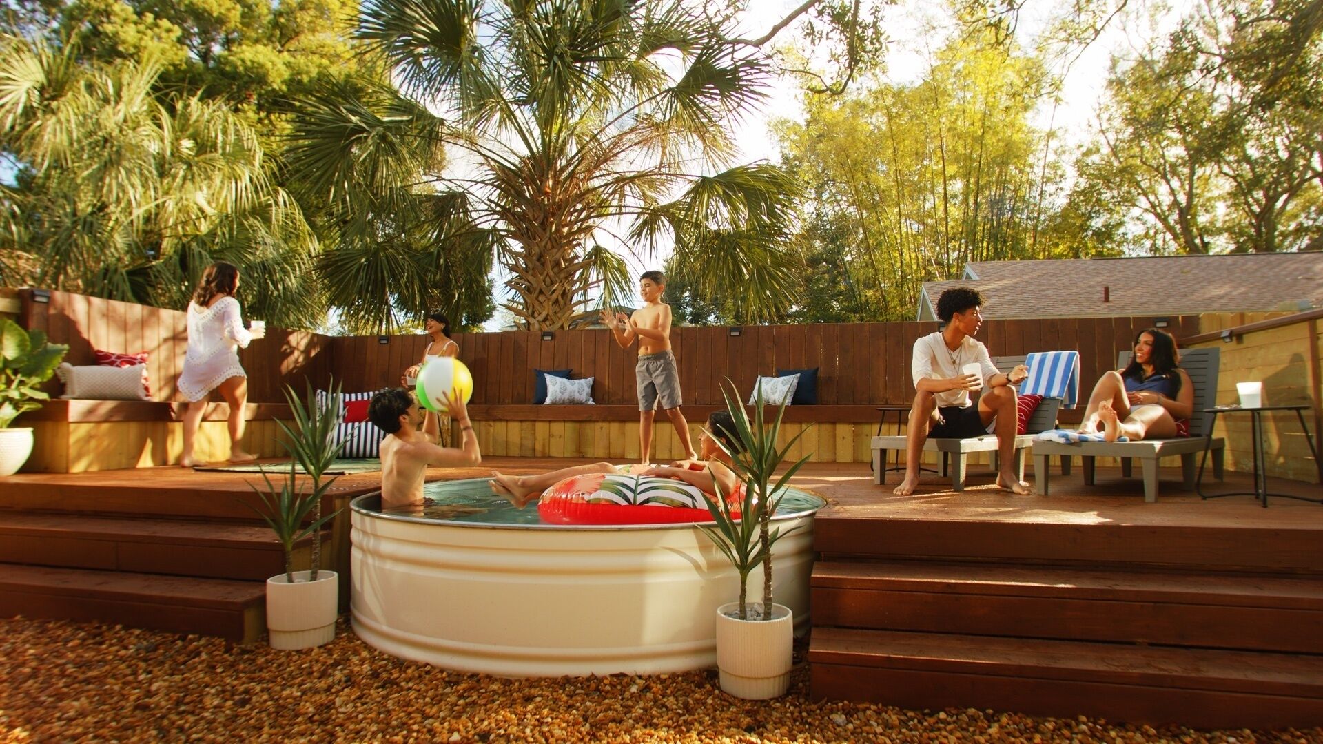 3 bed, 2 bath - long stays welcome! House with pool and fenced backyard minutes from St Pete & Tampa