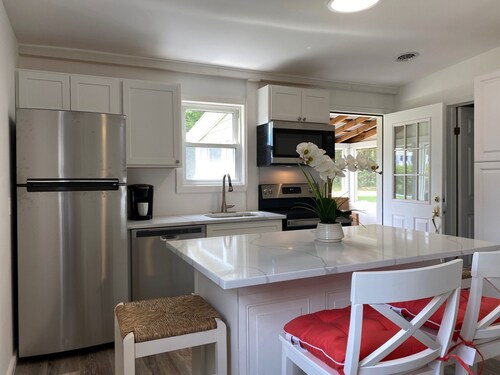 2 BR Home - w/Herb Garden/Pavilion/Hiking Path - Between Saratoga & Lake George