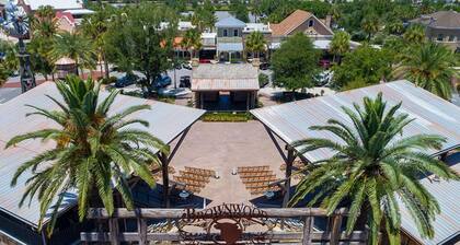 Brand New Designer Home Close to Brownwood! Golf Cart Included!!