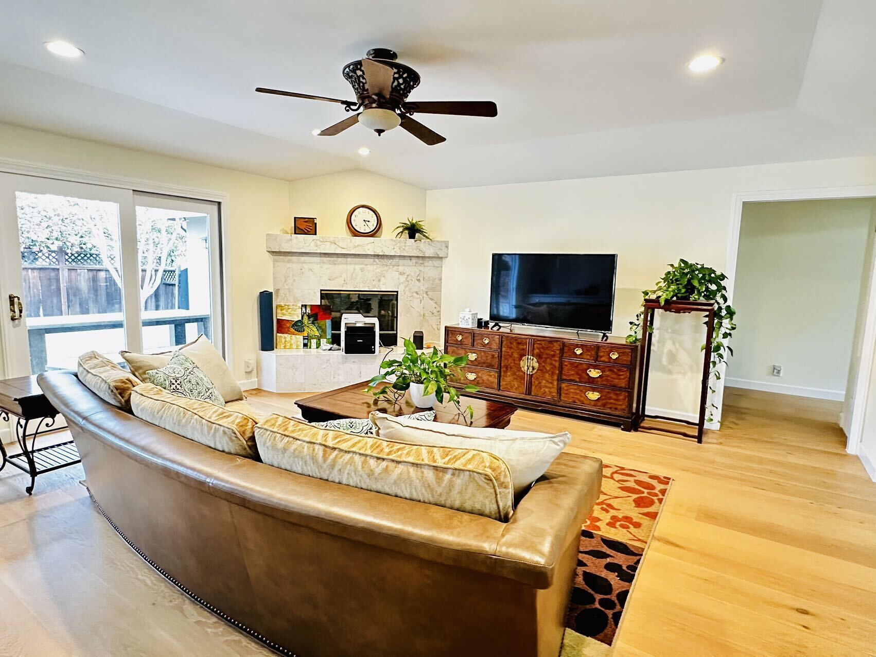 Cheerful 4 bedroom single home next to Stanford remodeled recently