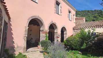 Esterni