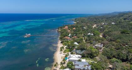 Beach homes for families or larger groups!- Casa Coral and Palmera