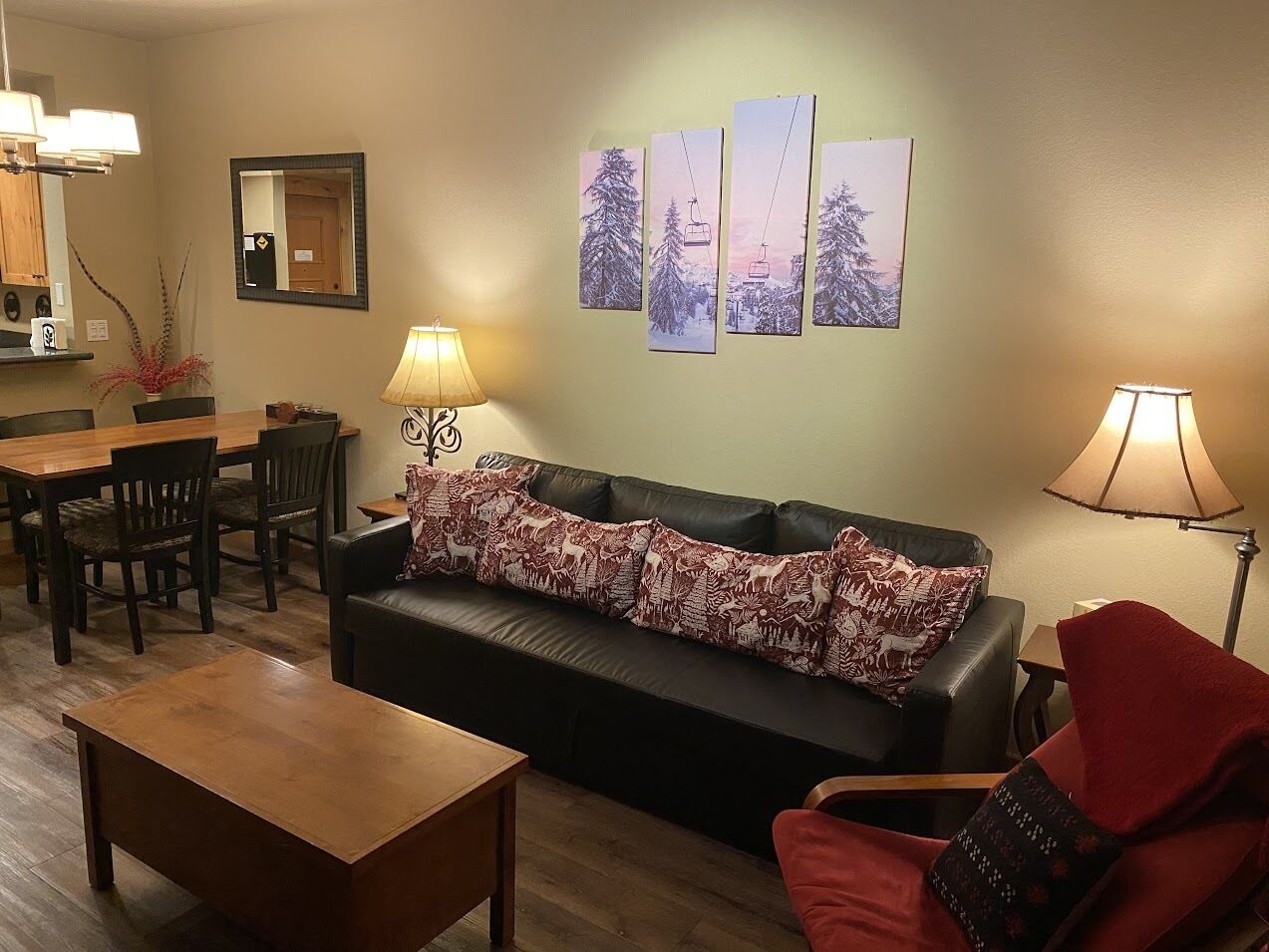 Ski-In/Ski-Out 1 Bedroom Condo with Valley Views