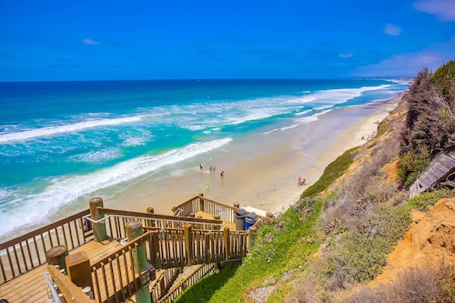 Ocean+Sunset Views * 3 Levels * 5 Outdoor Areas