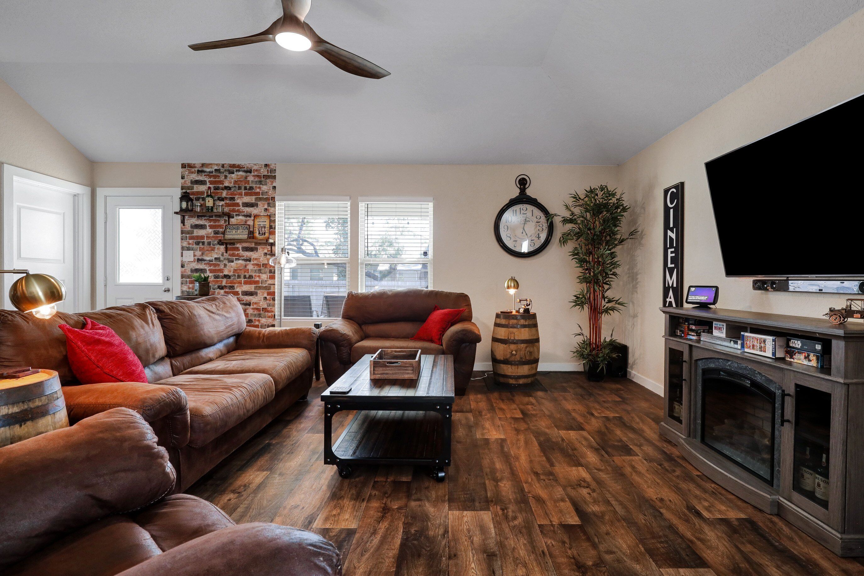 Speakeasy - A Birdy Vacation Rental