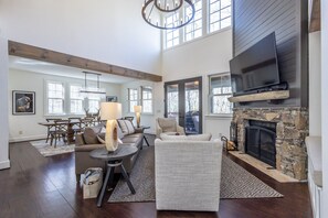 Flat-screen TV, fireplace