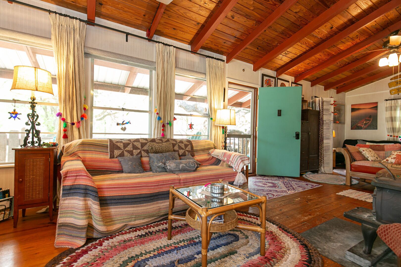 Casita de Tortuga - Sleeps 6, Lakefront, Hot Tub