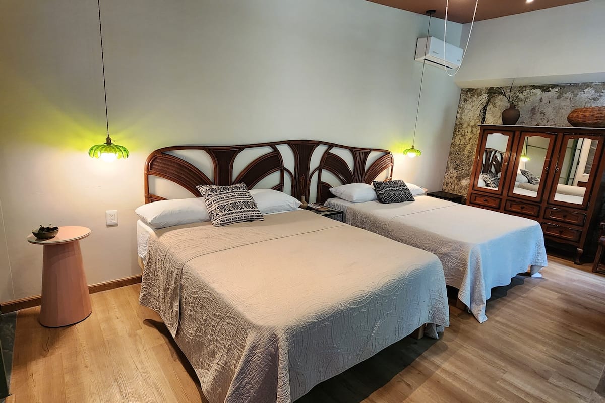 Quarto quádruplo superior | Individualmente decorados, individualmente mobiliados