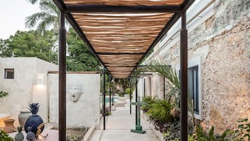 Extérieur
