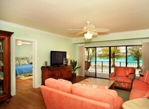 TV - Mesmerizing Ocean Views from this 2nd Flr Oceanview Condo – The Islands Club (Grand Cayman)
