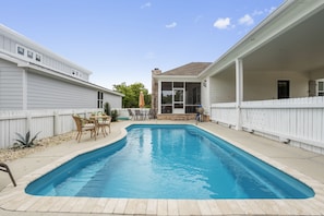 Piscine extérieure, piscine chauffée