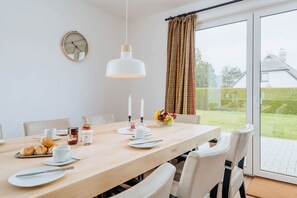 Dining - Zur Oie 27 "Westwind" (left) - Holiday home close to nature (Pruchten)