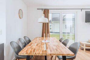 Dining - Zur Oie 27b "Ostwind" (right) - Holiday home close to nature in Bresewitz (Pruchten)