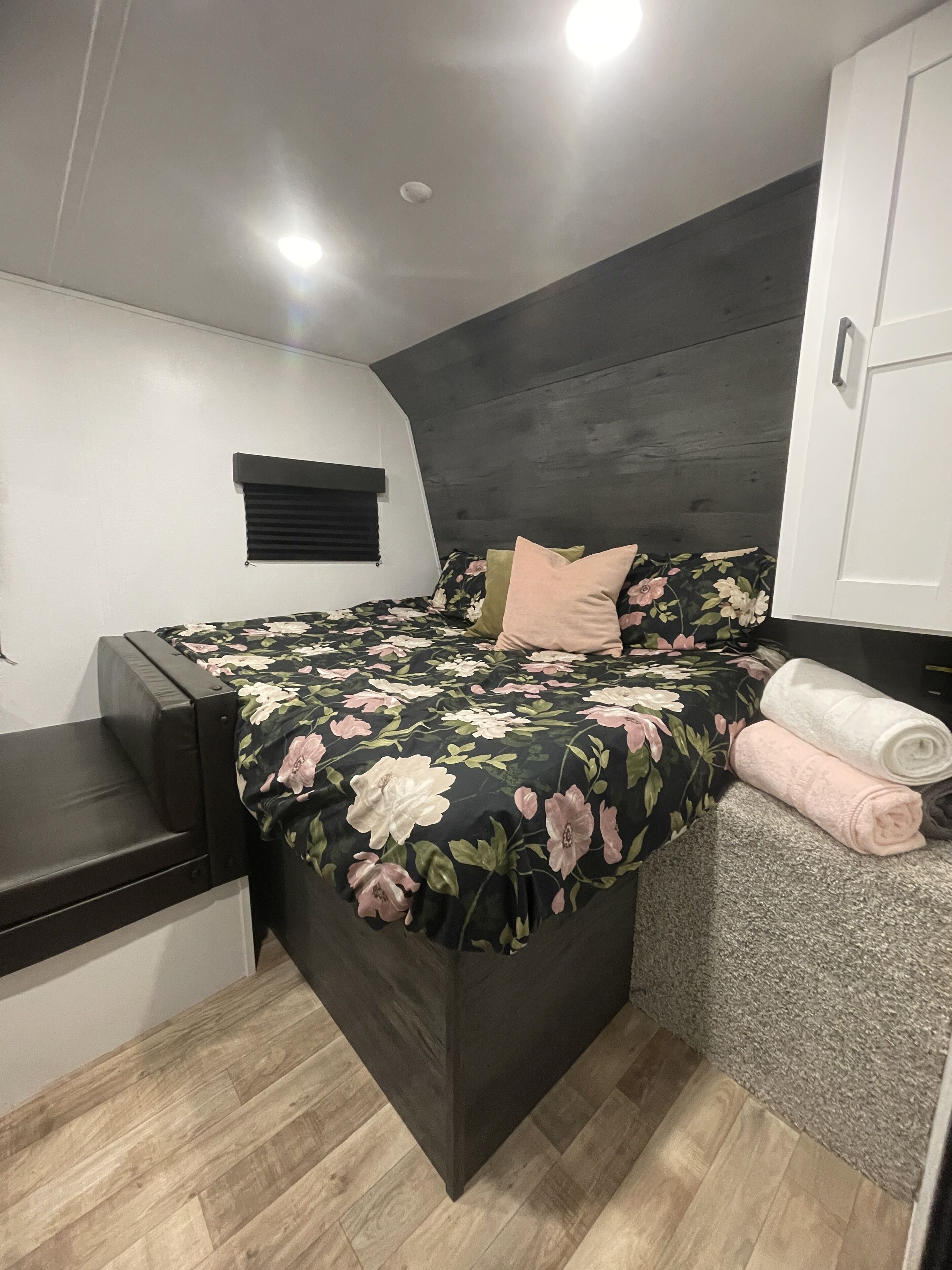 @ Sea To StarsEscape to Nature's Embrace