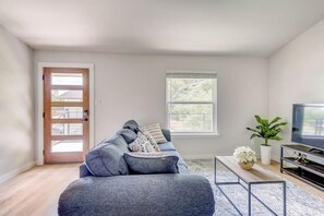 Smart TV, video games