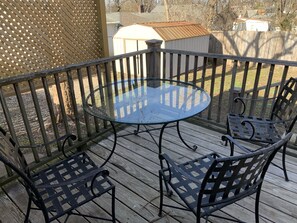 Outdoor dining - Charming Downtown family home w/driveway (Lexington)