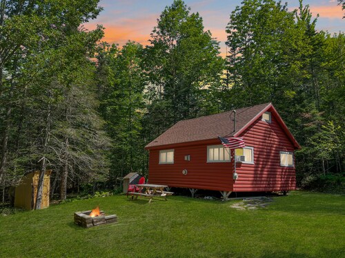 Mountain Therapy (Access to Moosehead Lake!)