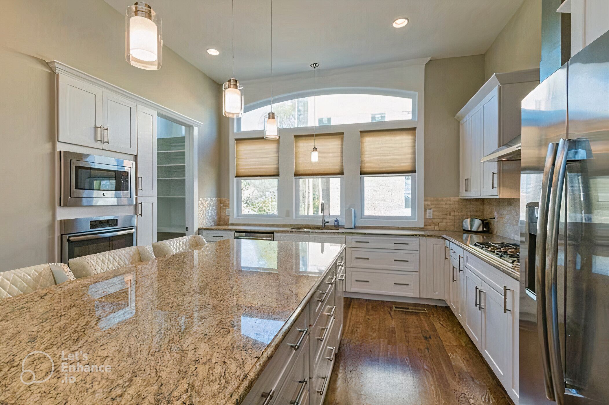 East Nashville Oasis: Chic 3BR w/ Rooftop Hot Tub