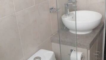 Family Room | Bathroom | Towels