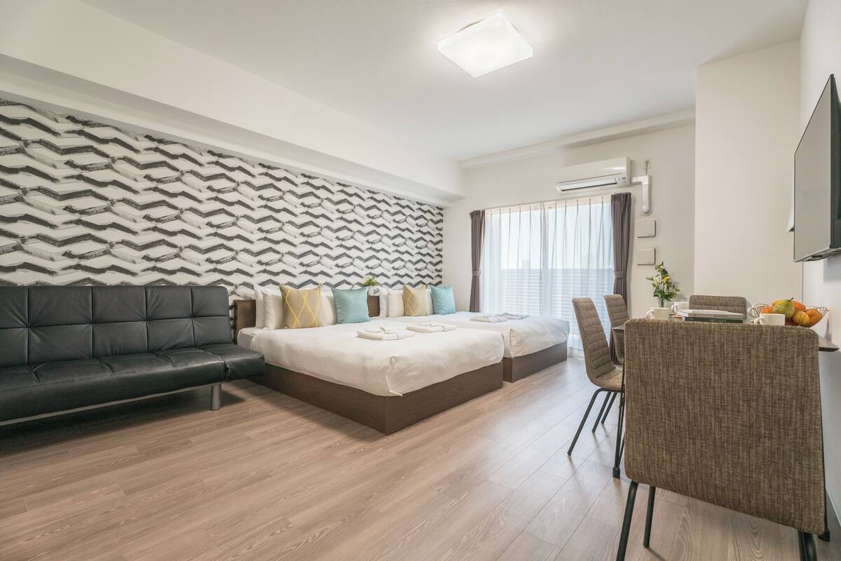 Family Twin Room | Premium bedding, desk, blackout drapes, WiFi (free)