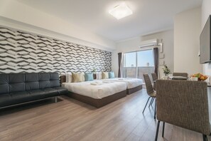 Premium bedding, desk, blackout curtains, free WiFi - ESLEAD HOTEL Namba Ebisu West (Osaka)