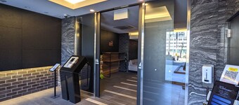 ESLEAD HOTEL Namba Ebisu West