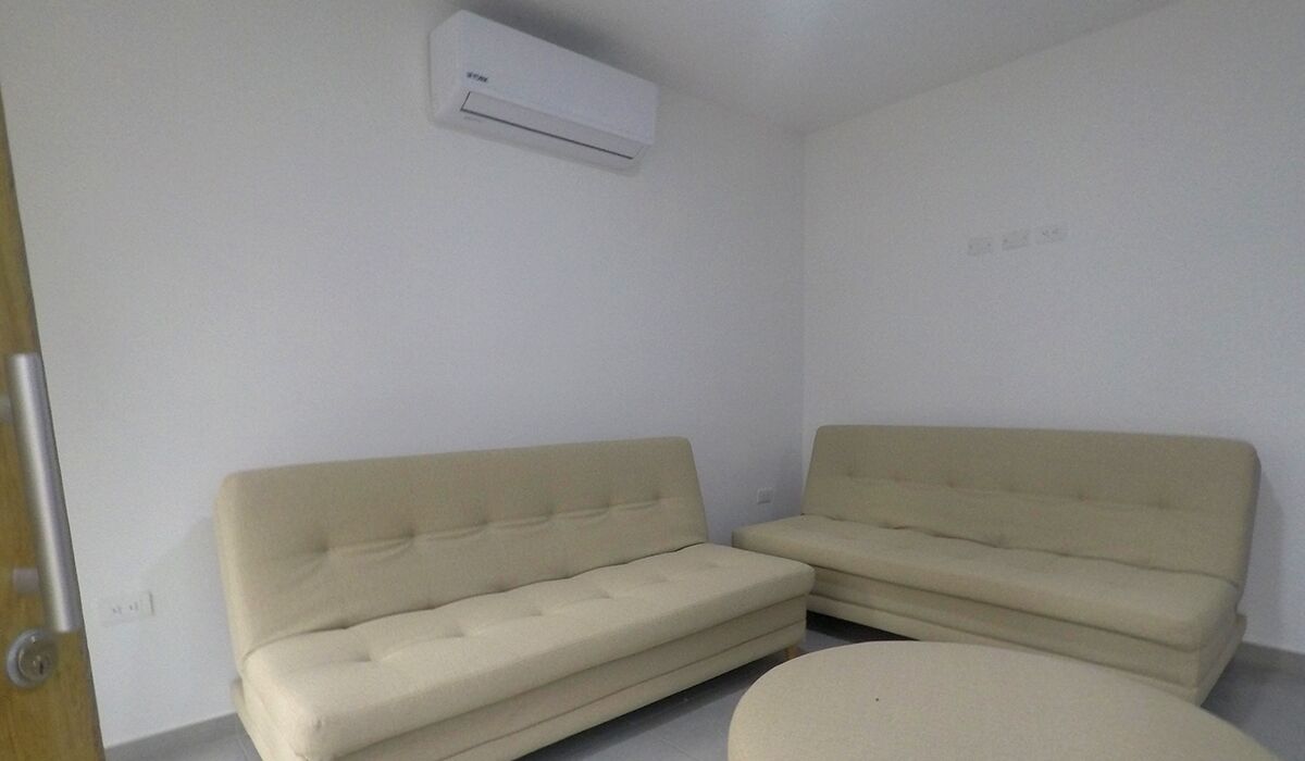 Apt 1st floor | beach and pool.