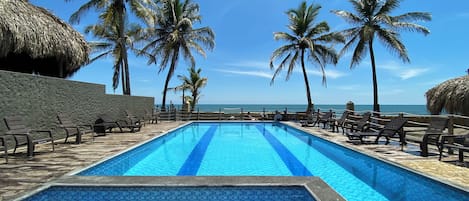 Piscine extérieure