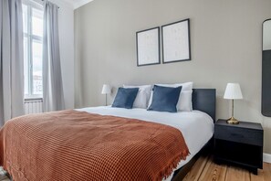 1 bedroom, iron/ironing board, WiFi, bed sheets - Dreamy Prenzlauer Berg 1BR, nr Mauerpark, by Blueground (Berlin)