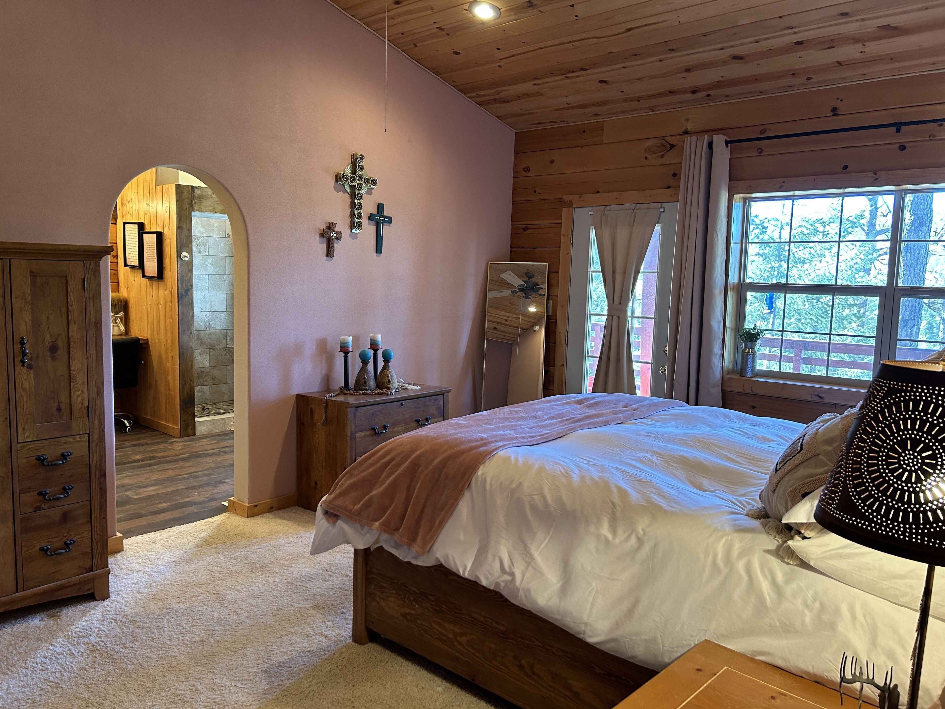 Lost Mountain Lodge w/jacuzzi & Spectacular Views